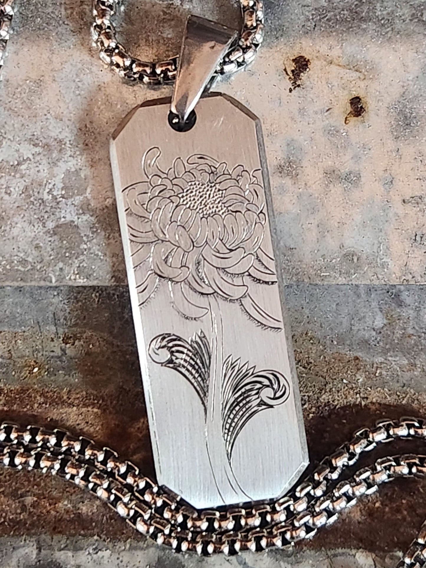 Stainless flower pendant