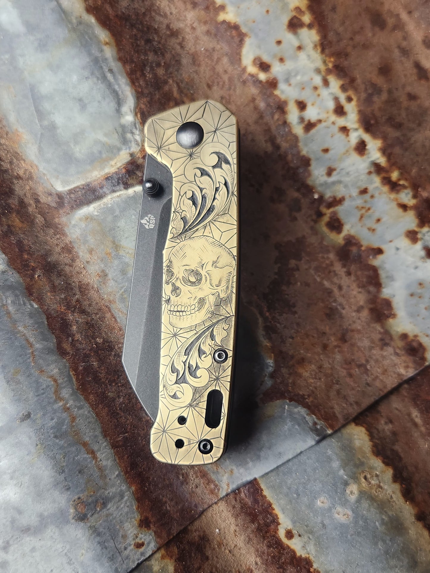 Brass QSP Penguin model knife