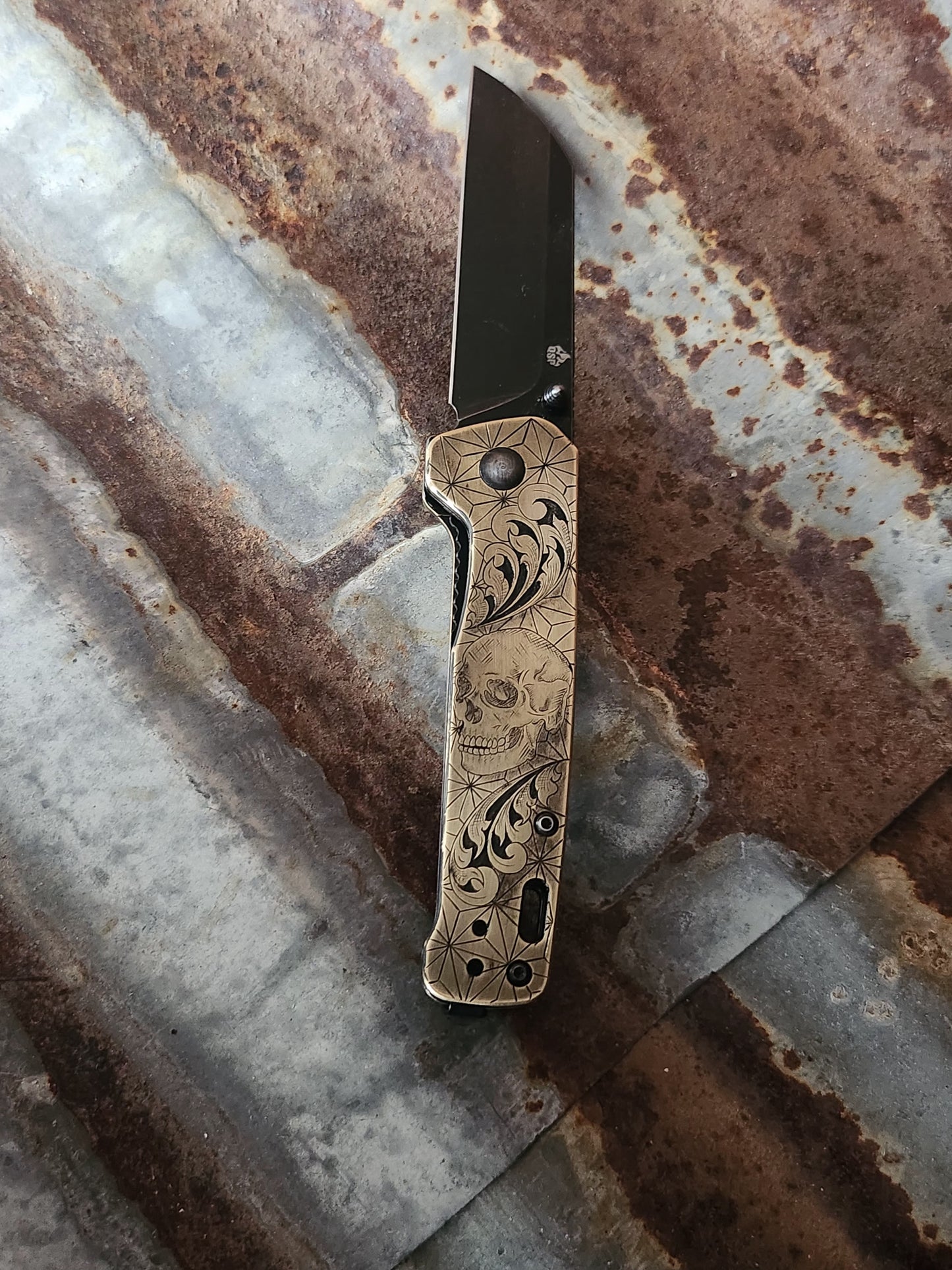 Brass QSP Penguin model knife